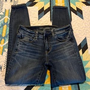 American Eagle size 4 regular super stretch